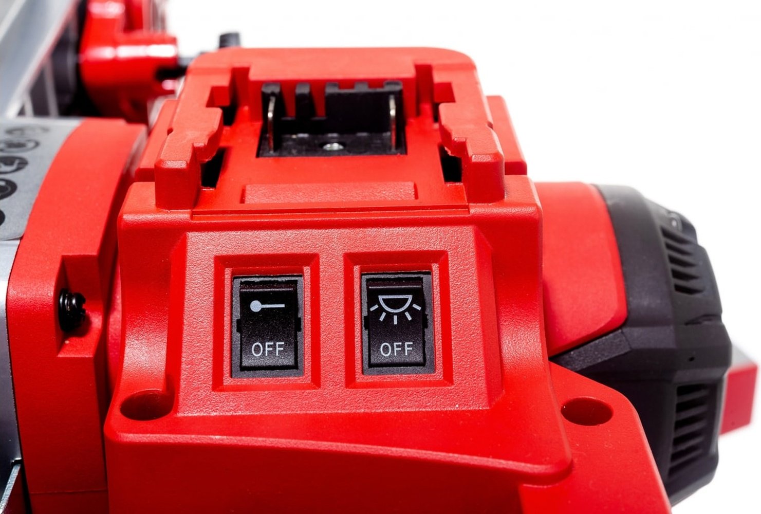 Пила торцовочная Einhell 4300890 купить,69900