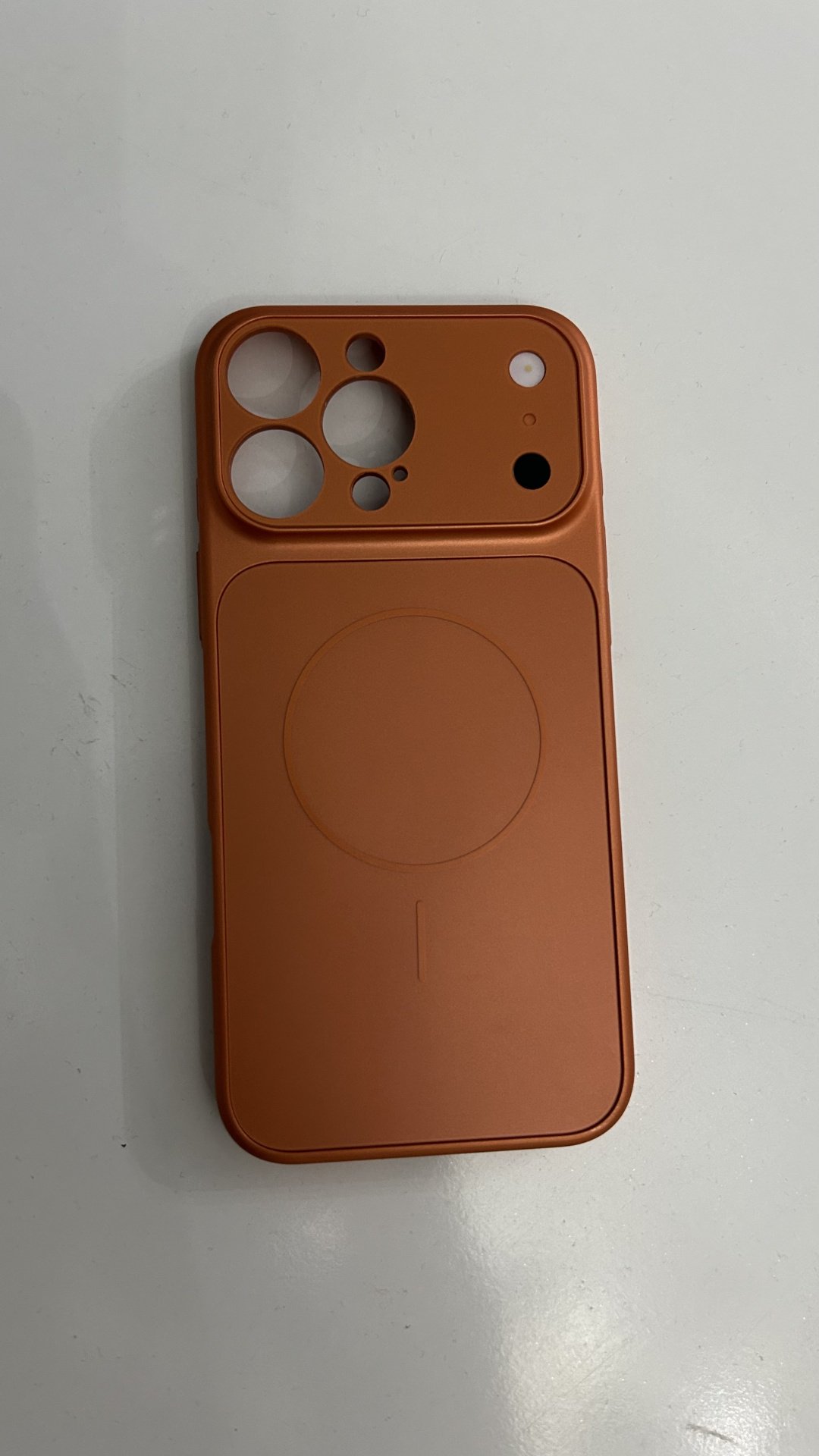 Чехол A STEEL для Apple iPhone 16 Pro Max оранжевый - ForteMarket Чехол A STEEL для Apple iPhone 16 Pro Max оранжевый купить,1500
