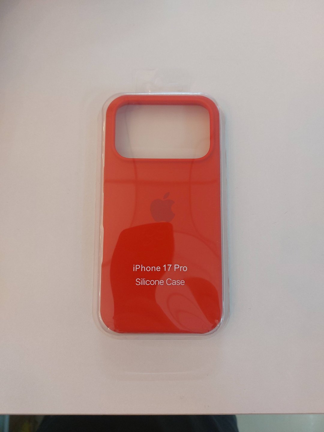 Чехол Silicon Power для Apple iPhone 17 Pro красный купить,1268