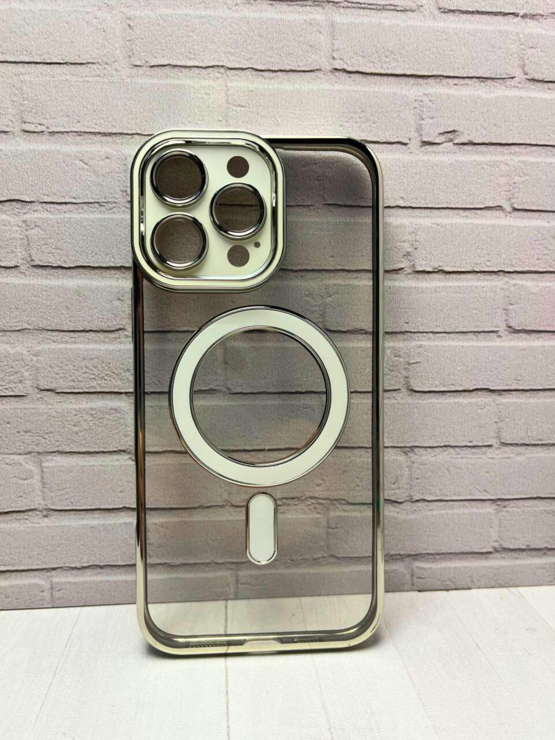 Чехол для Apple iPhone 16 Pro Max серебряный - ForteMarket Чехол для Apple iPhone 16 Pro Max серебряный купить,920