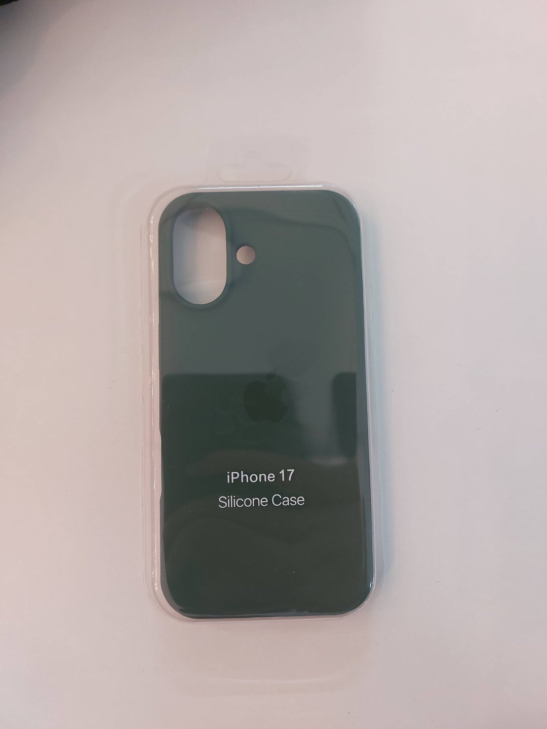 Чехол Silicon Power для Apple iPhone 17 темно-зеленый купить,874