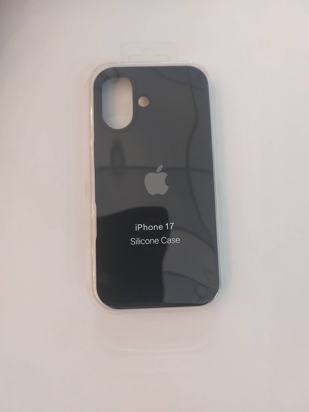Чехол Silicon Power для Apple iPhone 17 черный купить,595