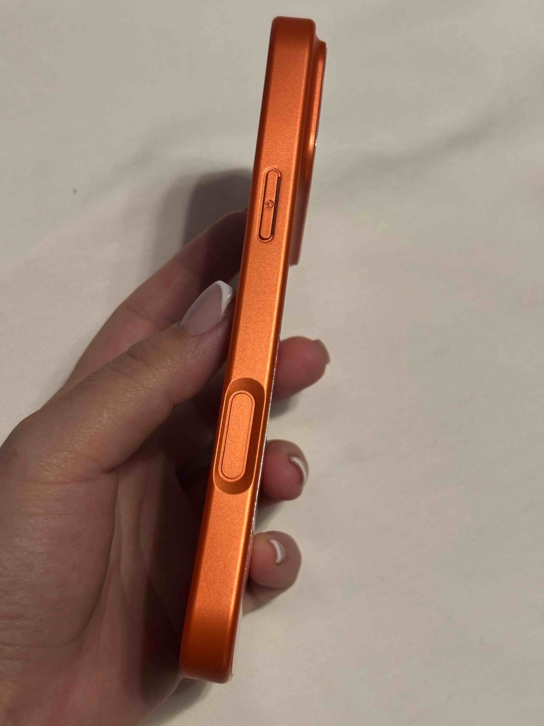 Чехол ACD для Apple iPhone 16 Pro Max оранжевый - ForteMarket Чехол ACD для Apple iPhone 16 Pro Max оранжевый купить,1266