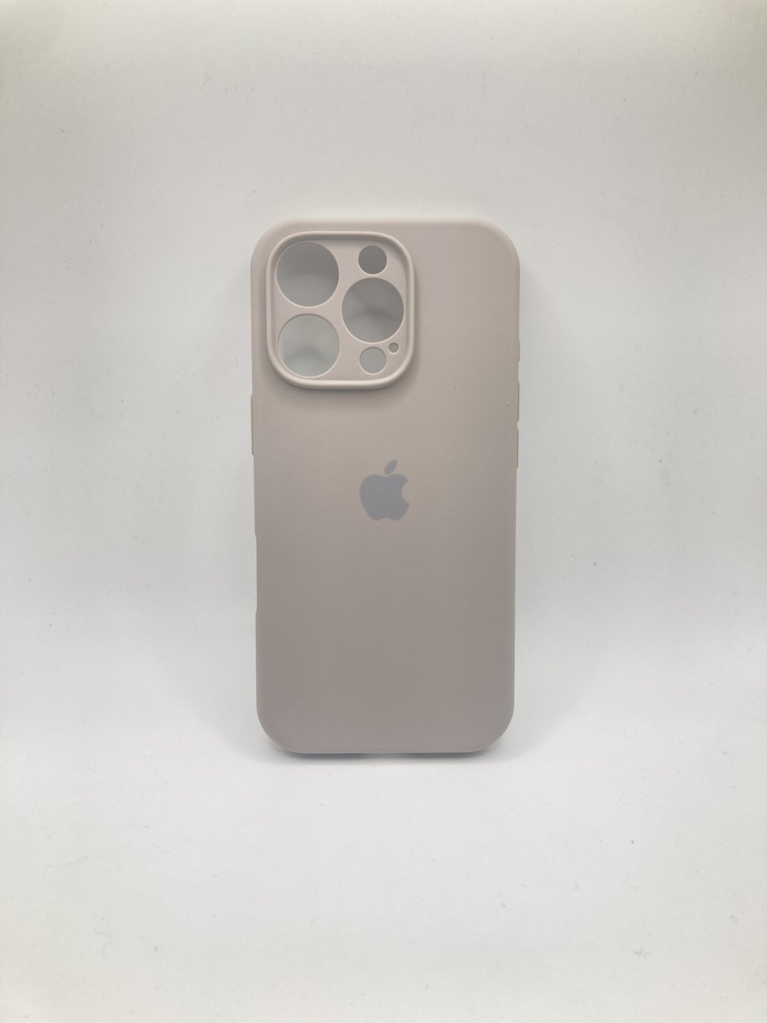 Чехол для Apple iPhone 16 Pro бежевый купить,1220