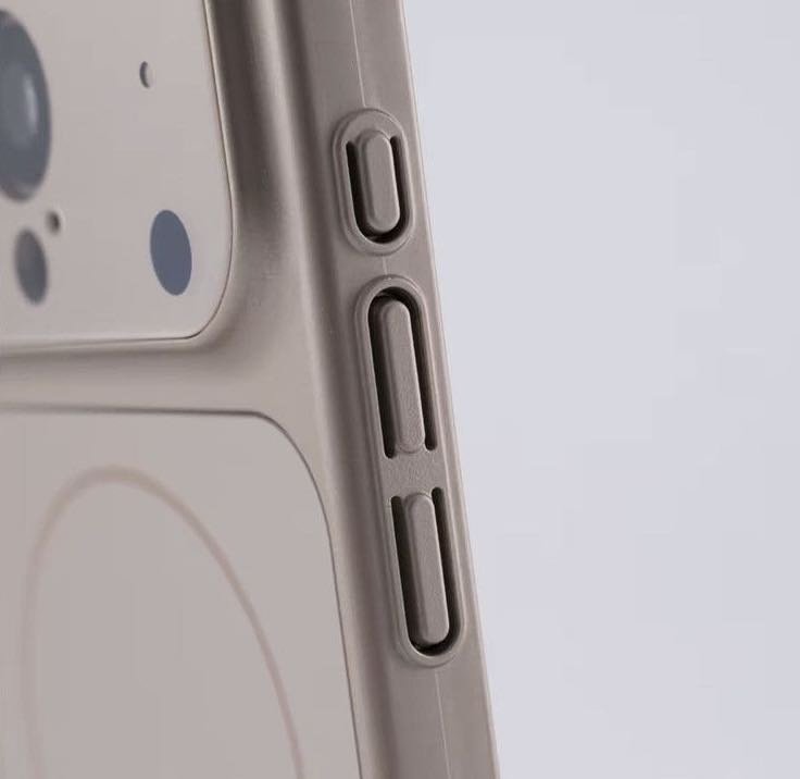 Чехол для Apple iPhone 16 Pro оранжевый купить,1500