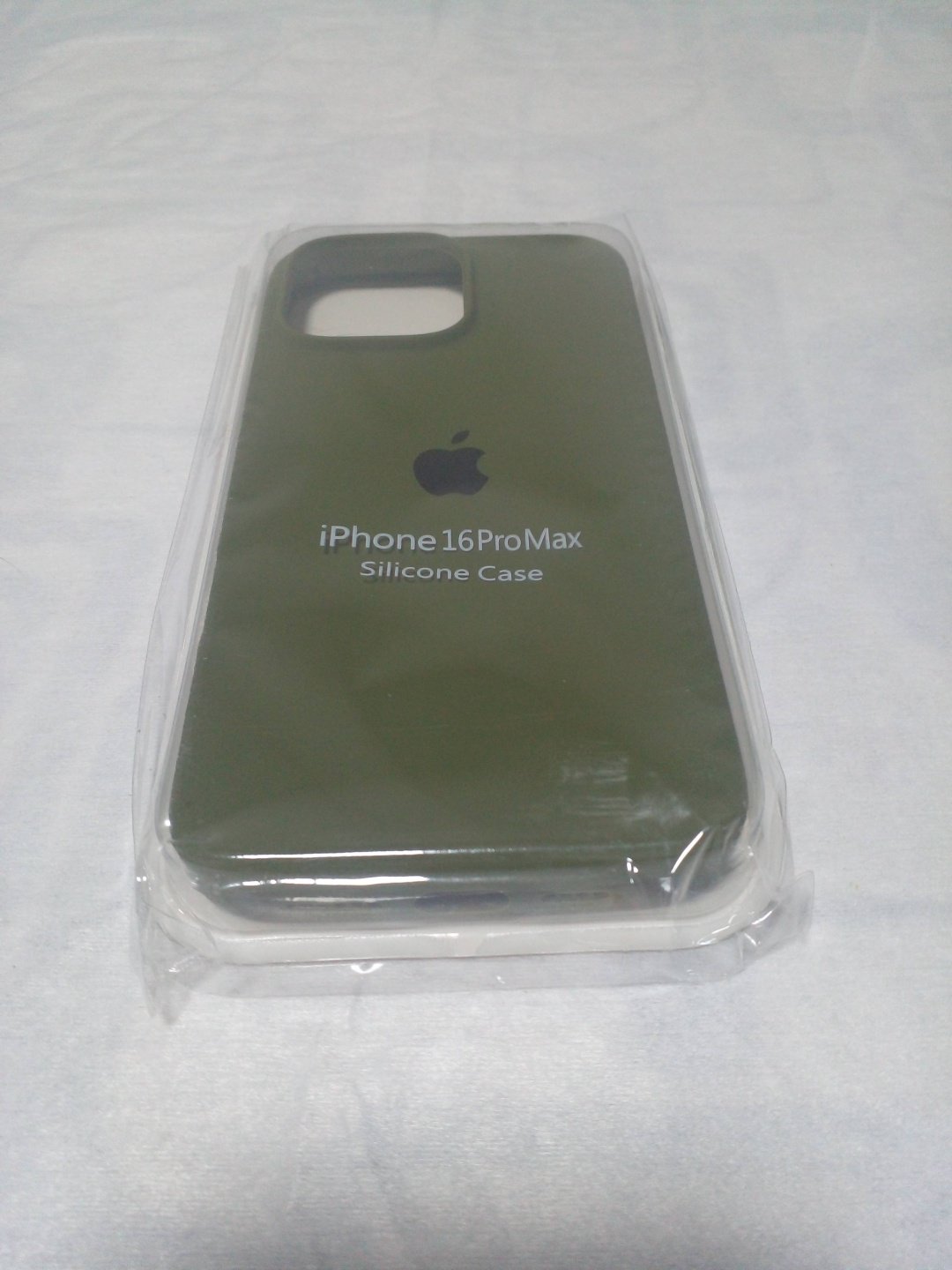 Чехол для Apple iPhone 16 Pro Max зеленый купить,849