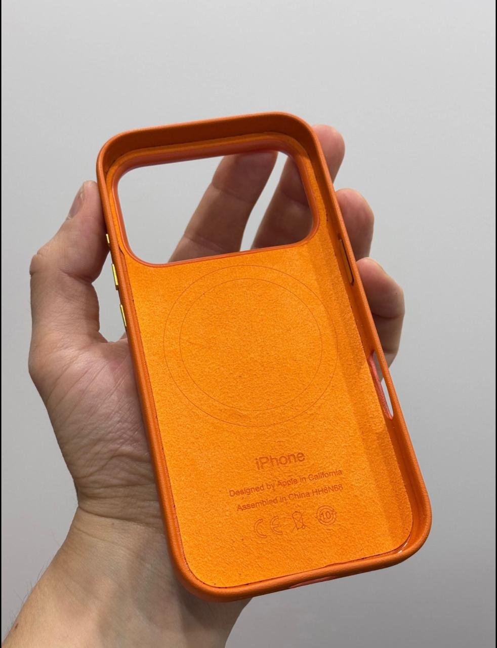 Чехол для Apple iPhone 17 Pro Max оранжевый купить,4958