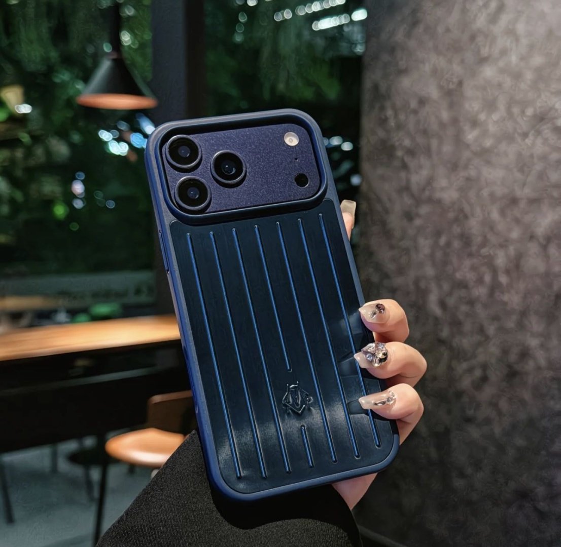 Чехол Rimowa для Apple iPhone 17 Pro Max синий купить,7990