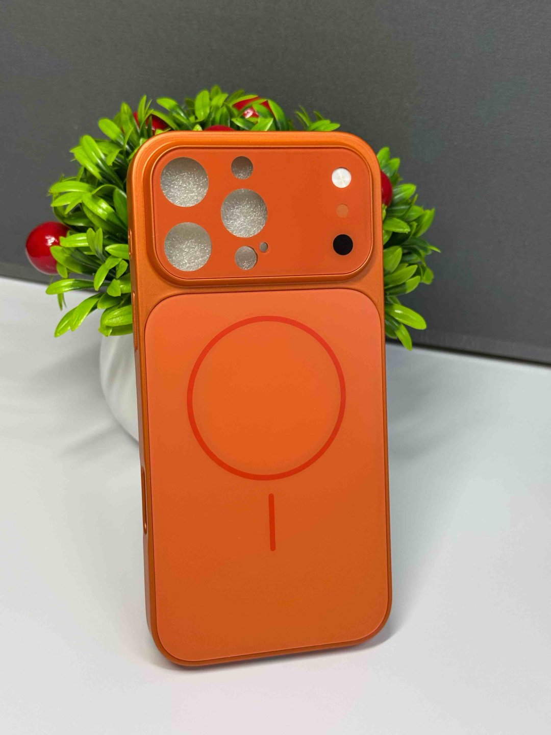 Чехол для Apple iPhone 16 Pro Max оранжевый купить,1343