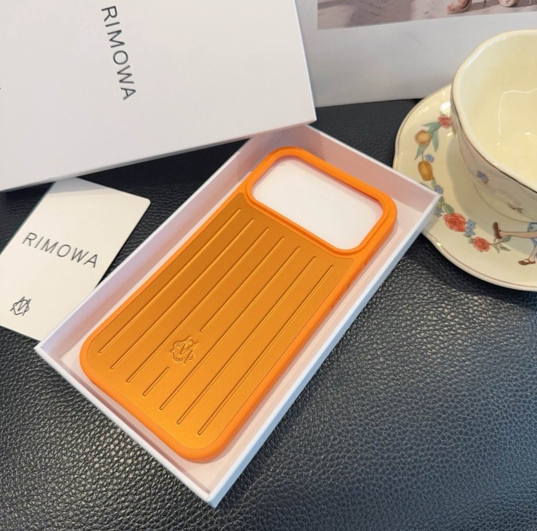 Чехол Rimowa для Apple iPhone 17 Pro оранжевый купить,9904