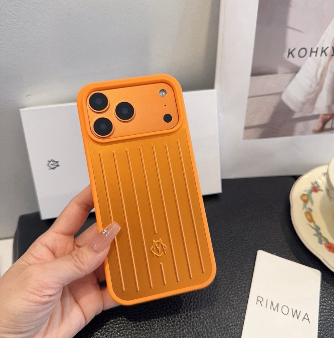 Чехол Rimowa для Apple iPhone 17 Pro оранжевый купить,9904