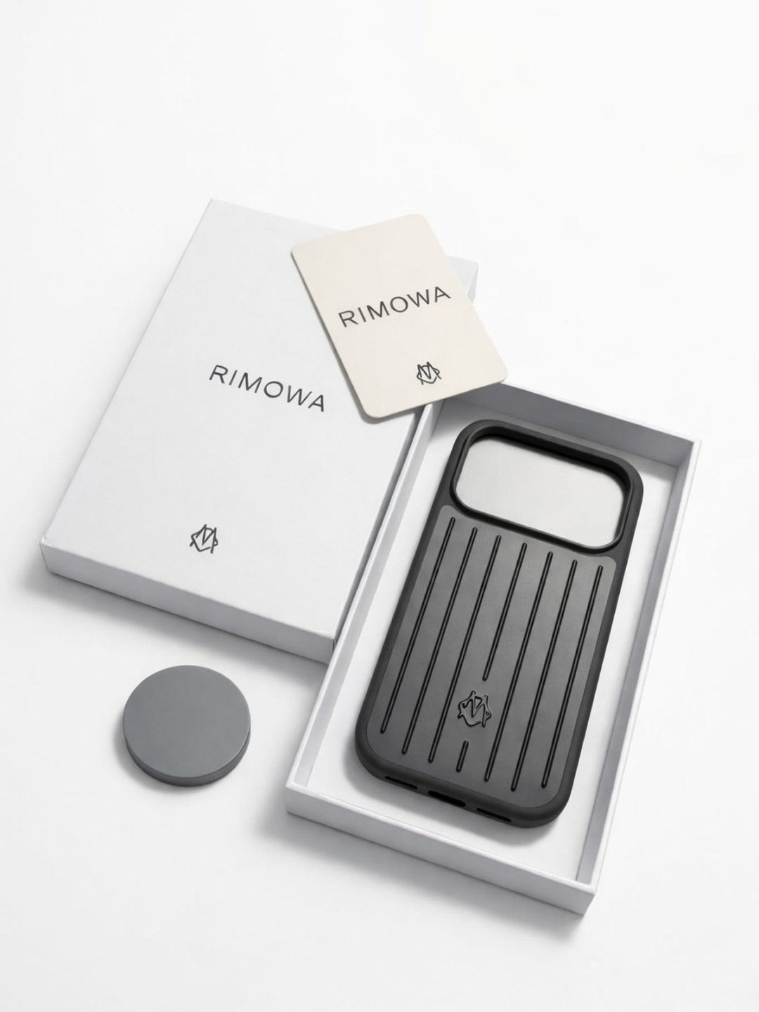 Чехол Rimowa для Apple iPhone 17 Pro черный купить,11566