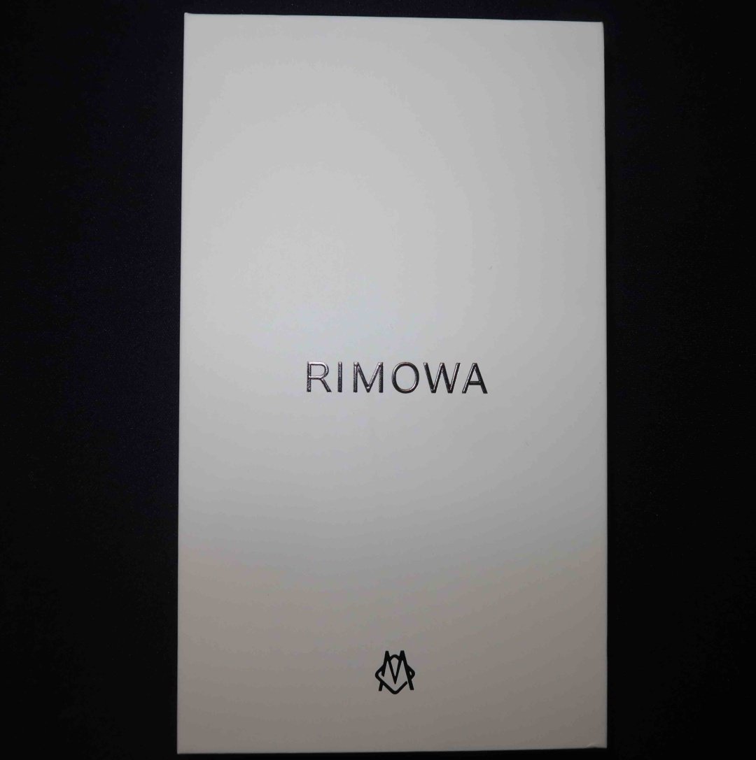 Чехол Rimowa для Apple iPhone 17 Pro синий купить,7990