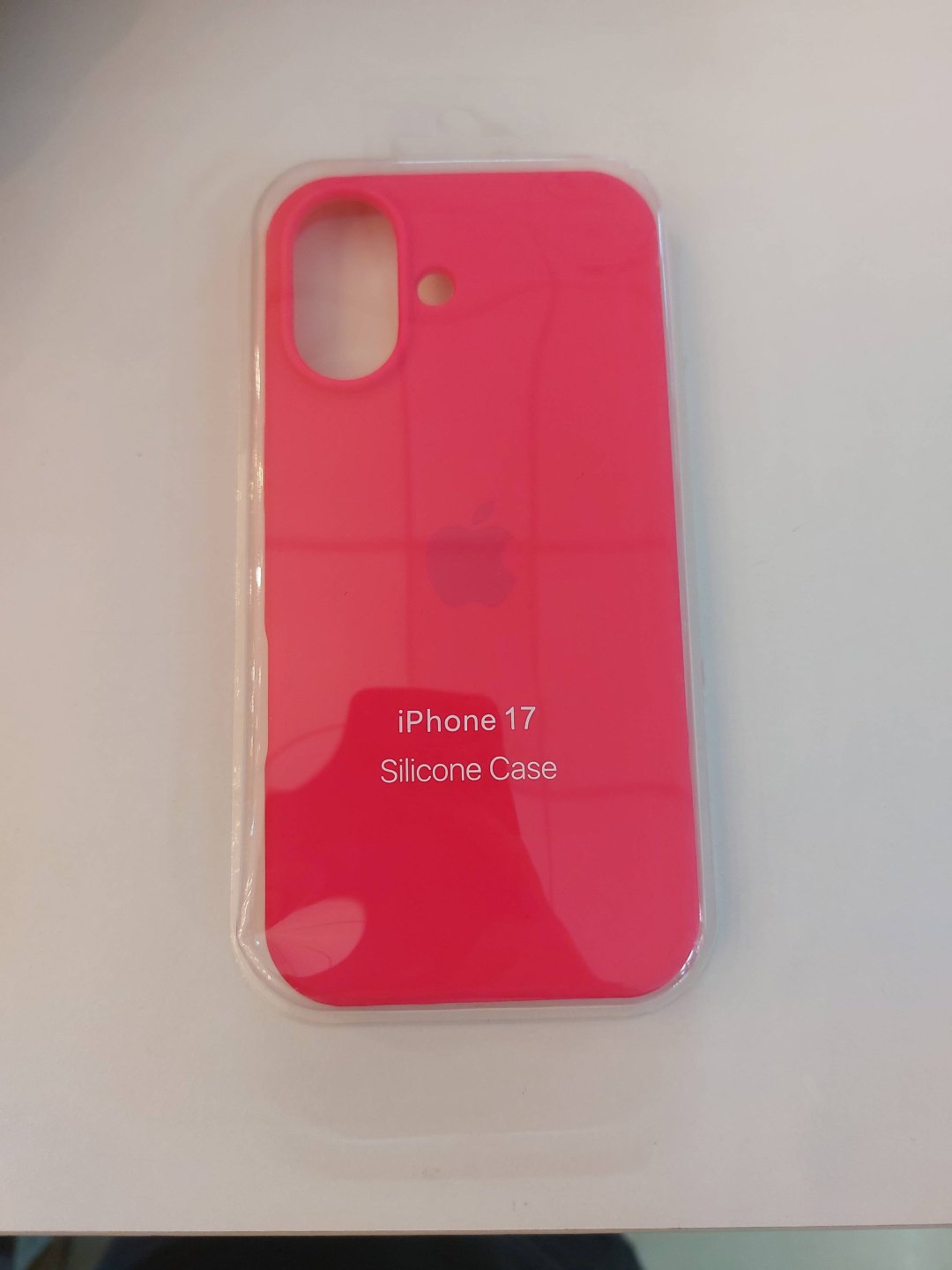 Чехол Silicon Power для Apple iPhone 17 малиновый купить,1479