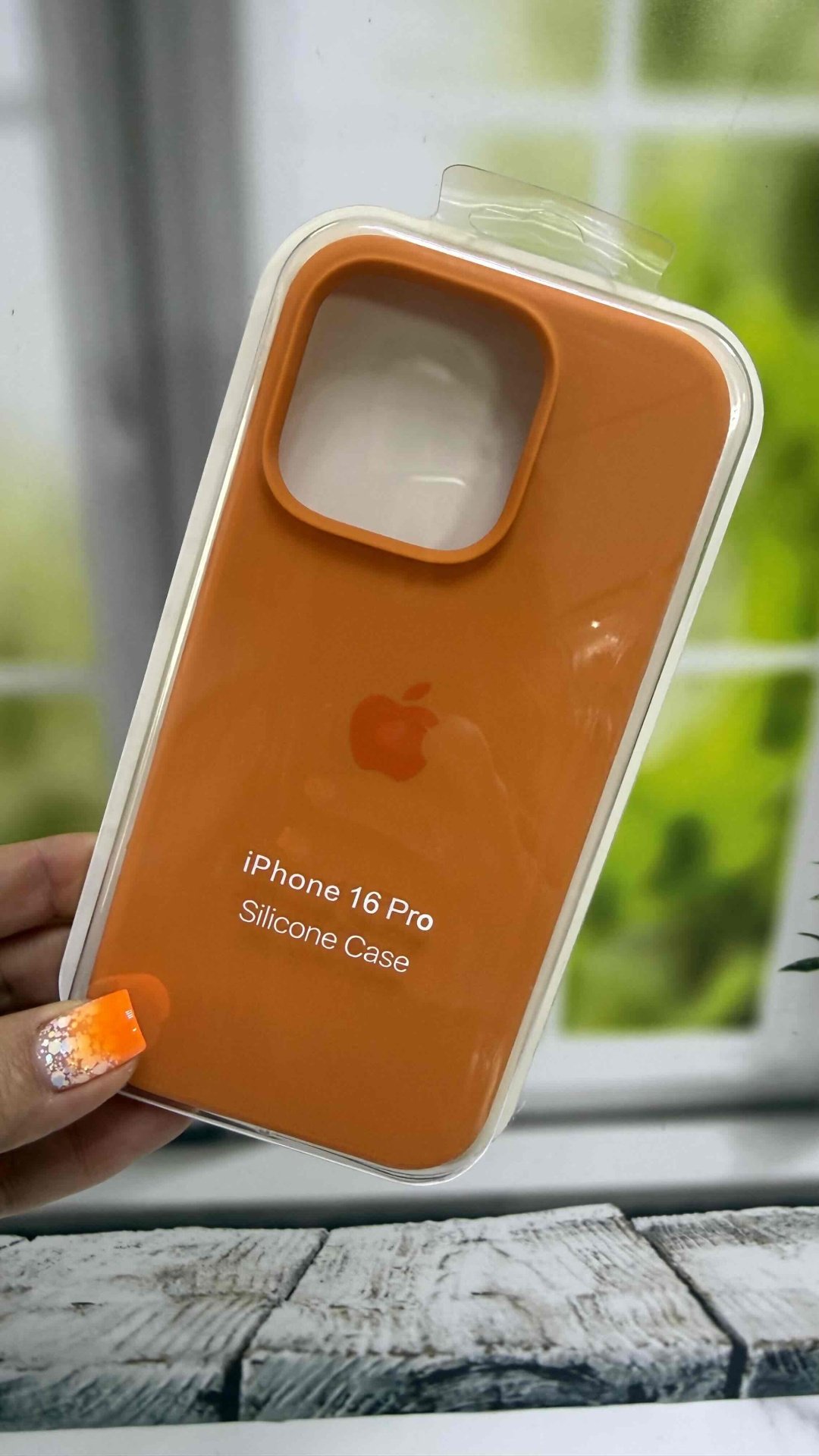 Чехол для Apple iPhone 16 Pro оранжевый - ForteMarket Чехол для Apple iPhone 16 Pro оранжевый купить,970