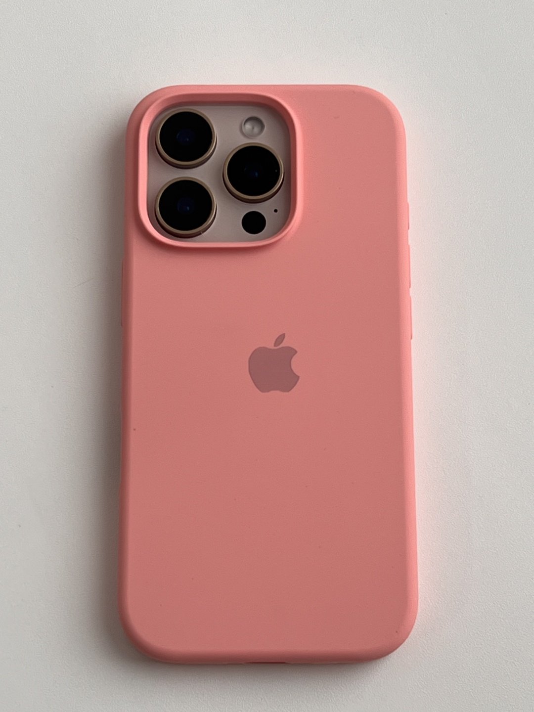 Чехол для Apple iPhone 16 Pro розовый - ForteMarket Чехол для Apple iPhone 16 Pro розовый купить,999