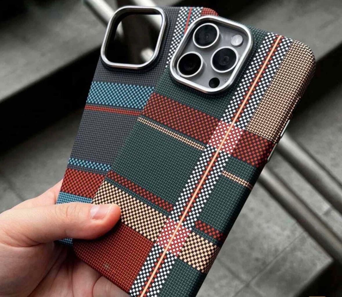 Чехол для Apple iPhone 16 Pro Max многоцветный купить,4500