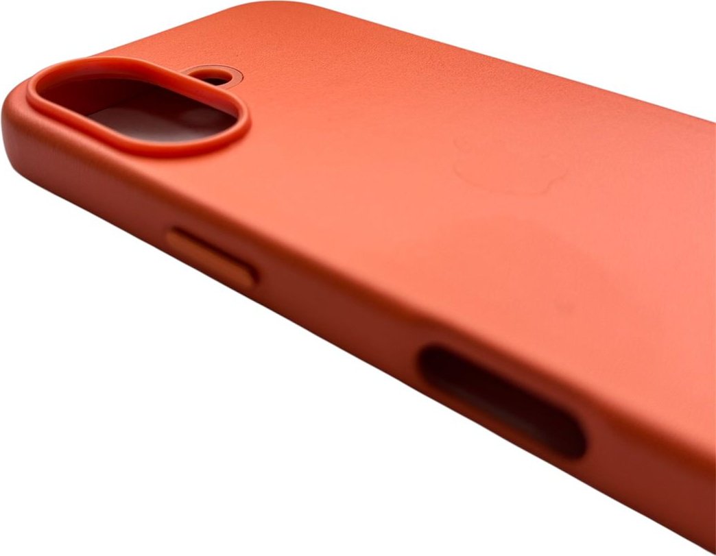Чехол для Apple iPhone 17 оранжевый купить,4880