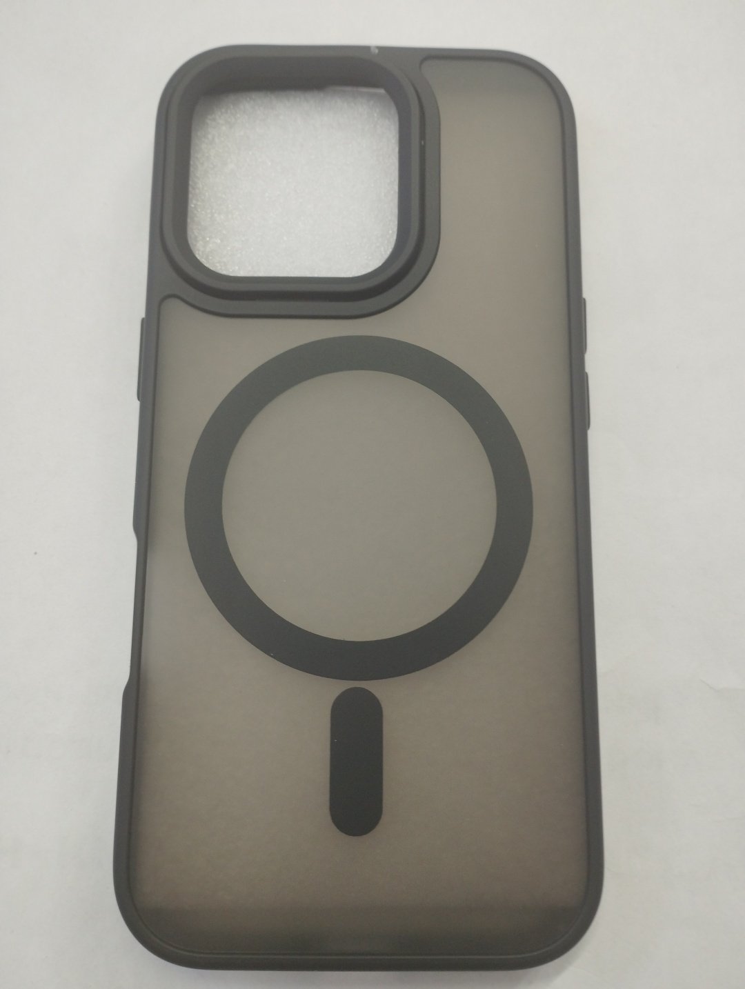 Чехол для Apple iPhone 16 Pro черный купить,2370