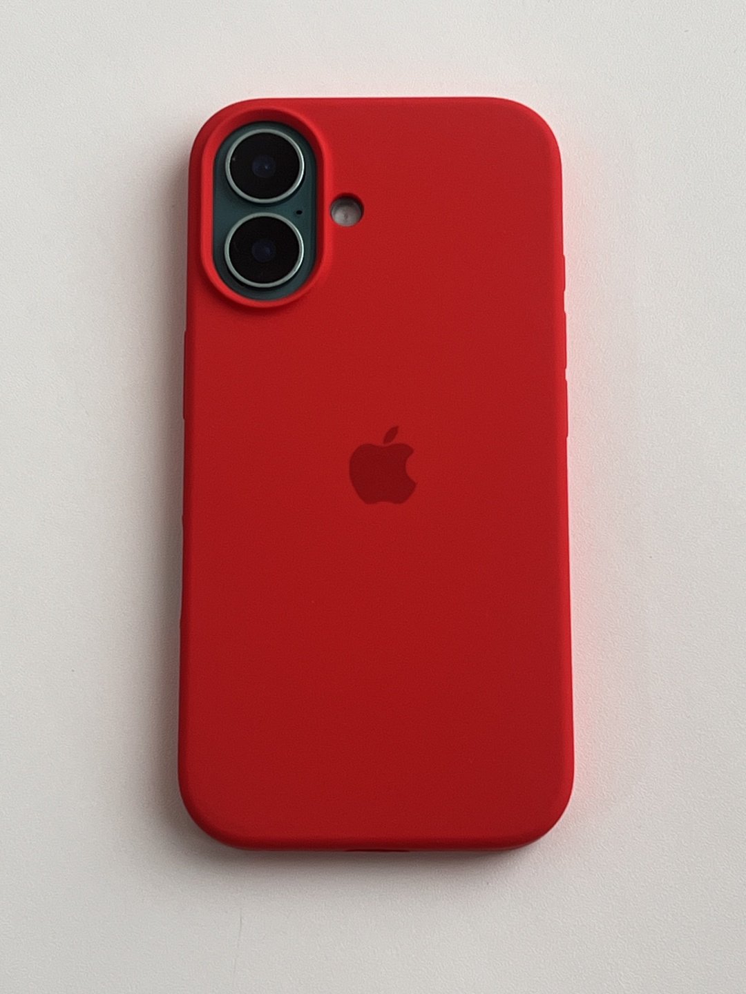 Чехол для Apple iPhone 16 красный - ForteMarket Чехол для Apple iPhone 16 красный купить,470