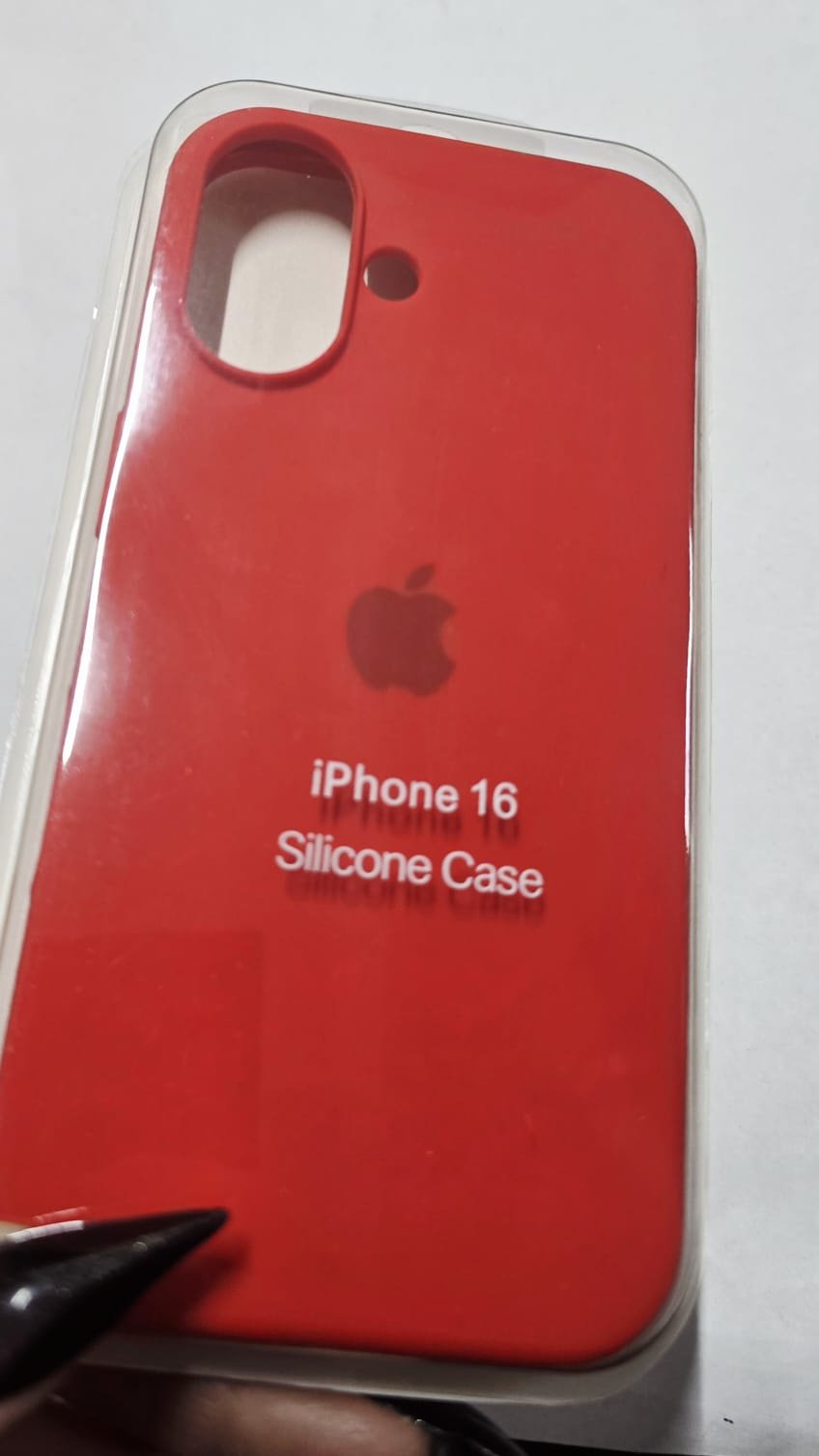 Чехол для Apple iPhone 16 красный купить,970