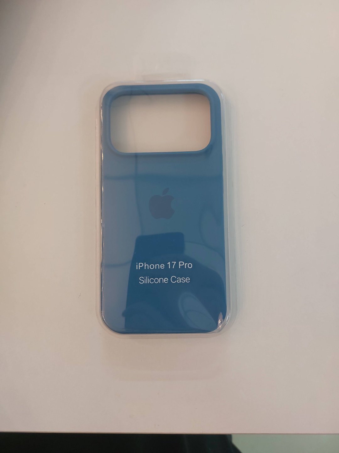 Чехол Silicon Power для Apple iPhone 17 Pro синий - ForteMarket Чехол Silicon Power для Apple iPhone 17 Pro синий купить,1181