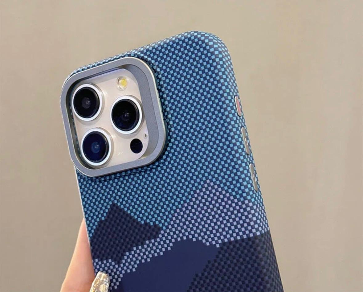 Чехол для Apple iPhone 16 Pro Max синий купить,4500