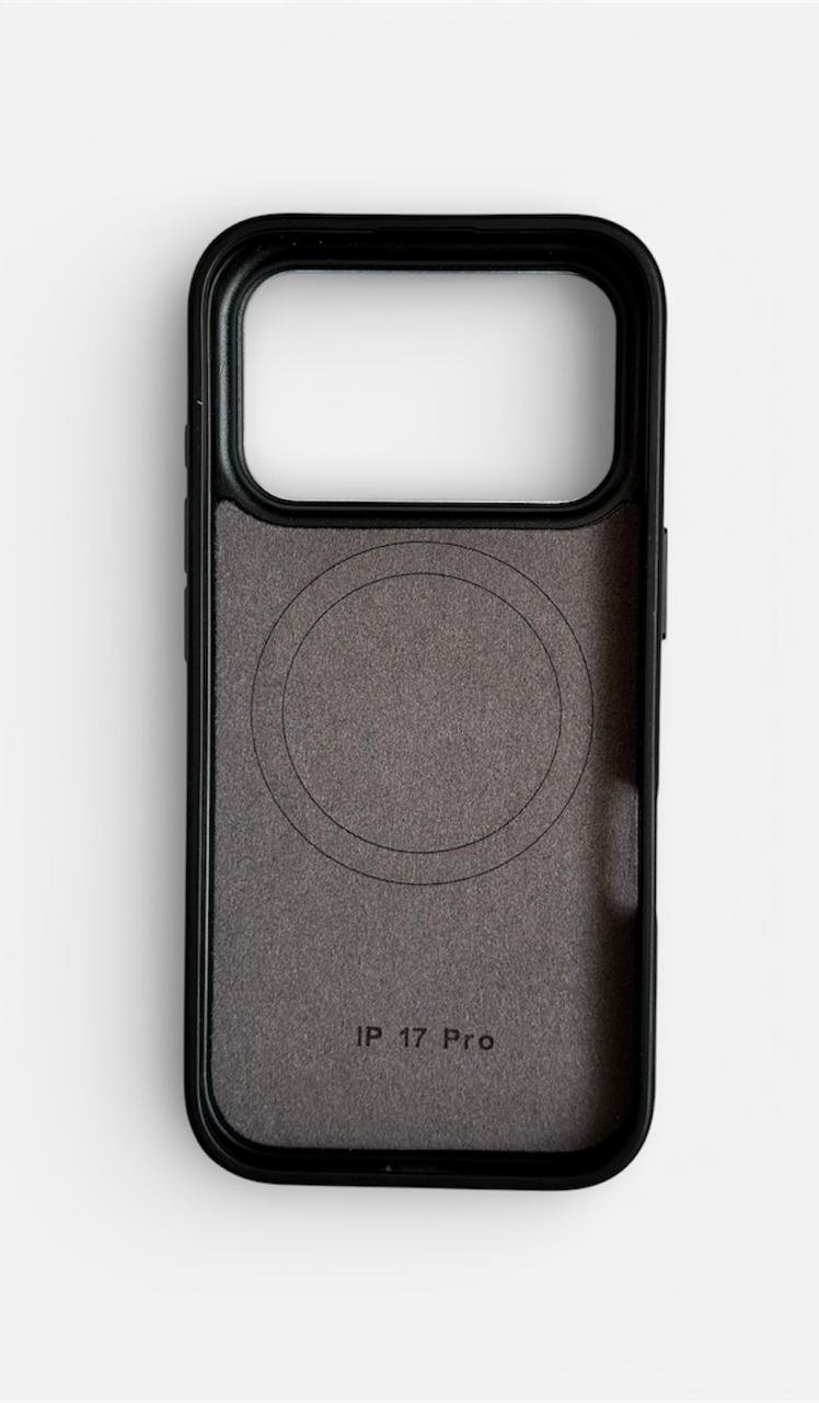 Чехол для Apple iPhone 17 Pro черный купить,3500