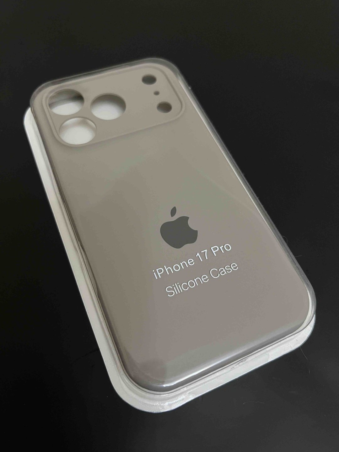 Чехол для Apple iPhone 17 Pro Max серый купить,570