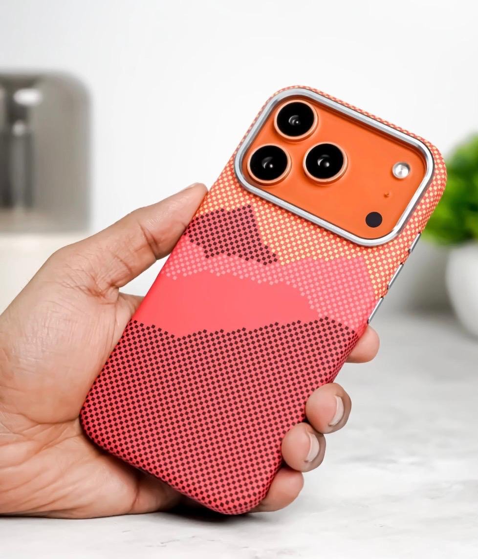 Чехол для Apple iPhone 17 Pro оранжевый купить,4500