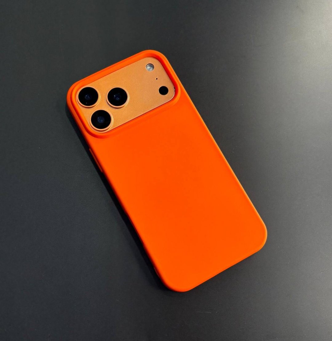 Чехол для Apple iPhone 17 Pro оранжевый