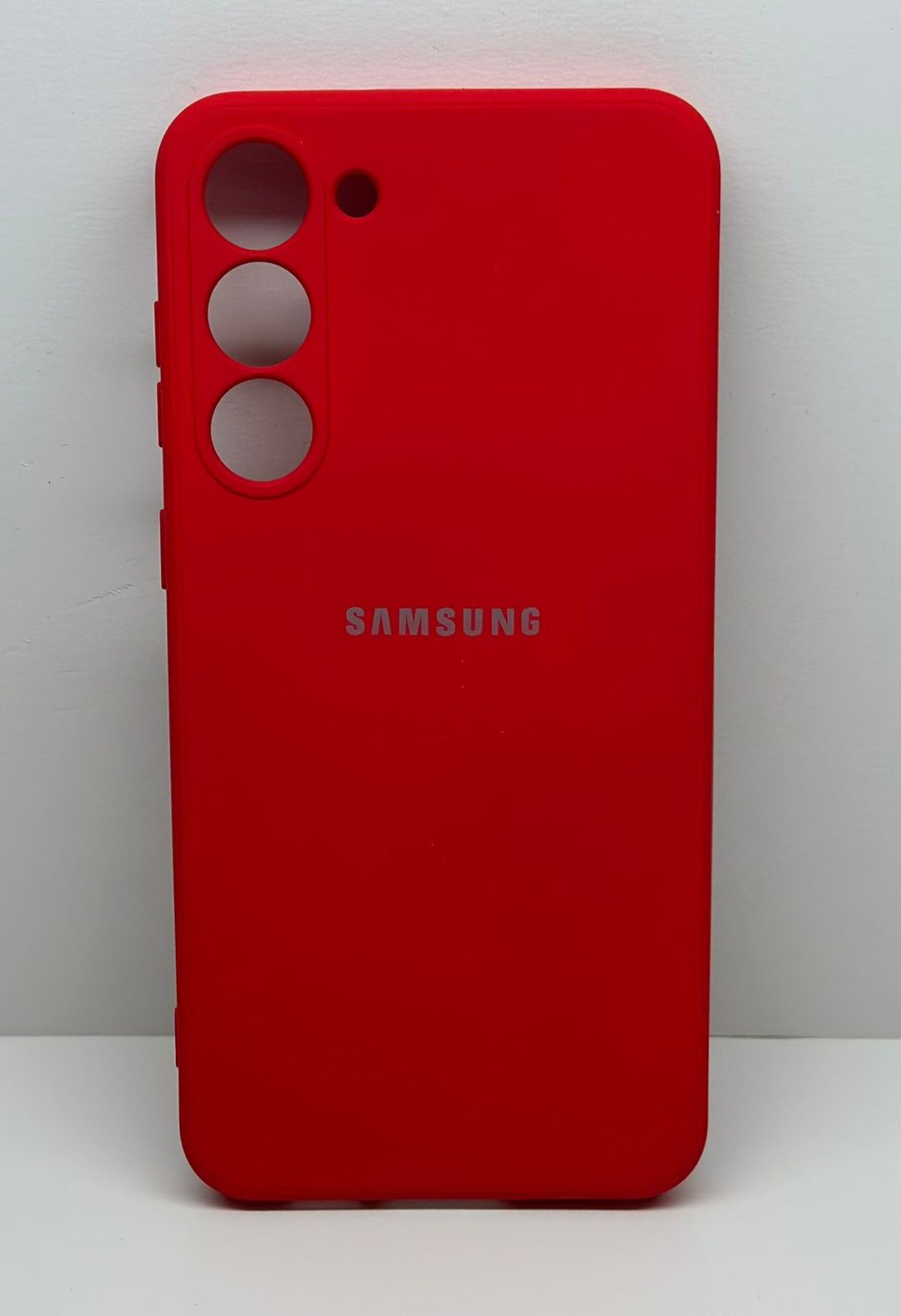 Чехол для Samsung Galaxy S23+ красный купить,900