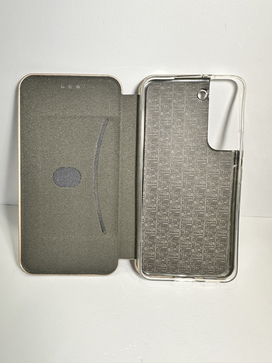 Чехол для Samsung Galaxy S22 золотой купить,900