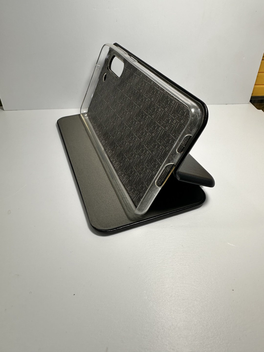 Чехол для Samsung Galaxy S21 FE черный купить,900