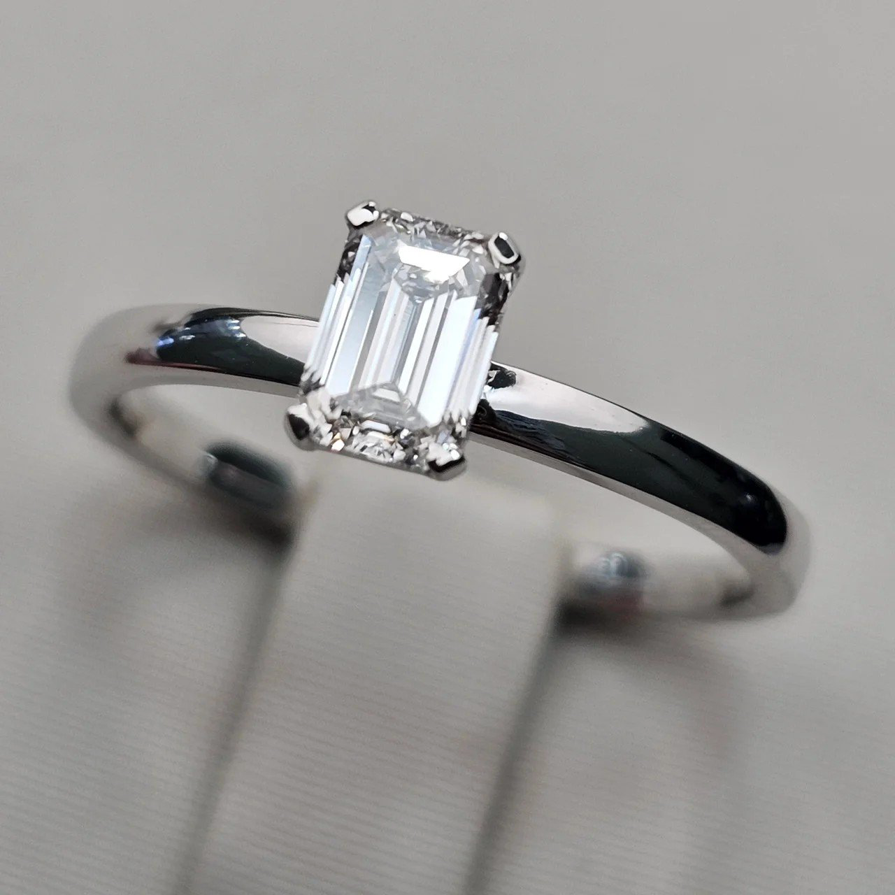 Кольцо Deimantas 111995471 16,5р 0,53ct. купить,NaN