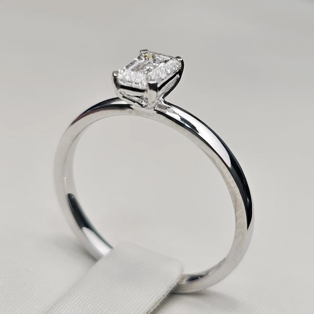 Кольцо Deimantas 111995471 16,5р 0,53ct. купить,NaN