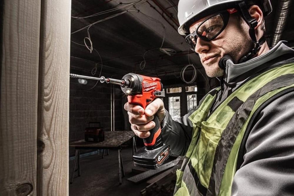 Milwaukee винтоверт M12 FID2-202X 4933479877 купить,0