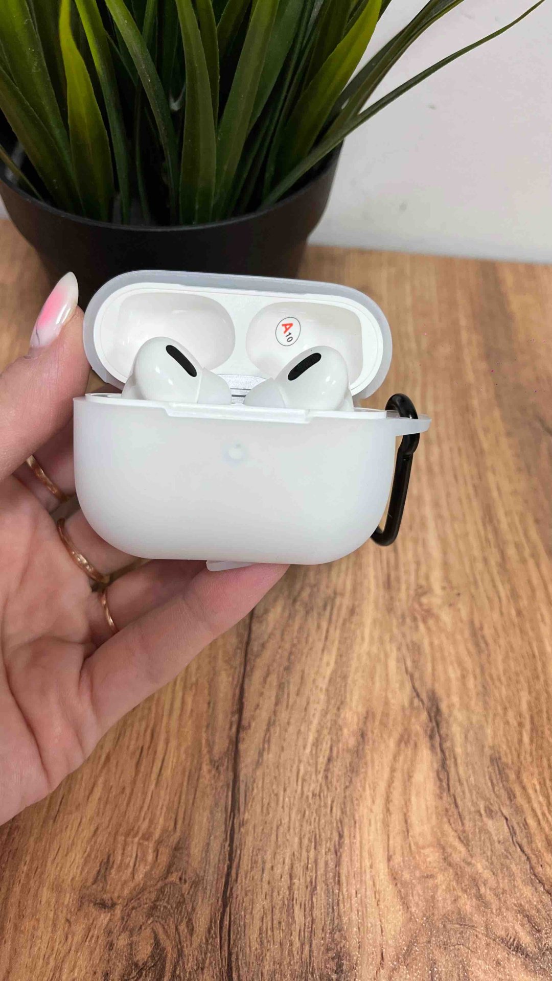 Чехол для Apple AirPods Pro, AirPods Pro 2 белый, прозрачный