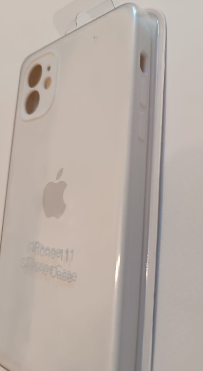 Чехол для Apple iPhone 11 белый купить,999