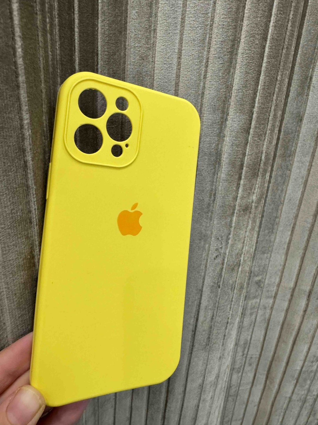 Чехол для Apple iPhone 12 Pro Max желтый - ForteMarket Чехол для Apple iPhone 12 Pro Max желтый купить,550