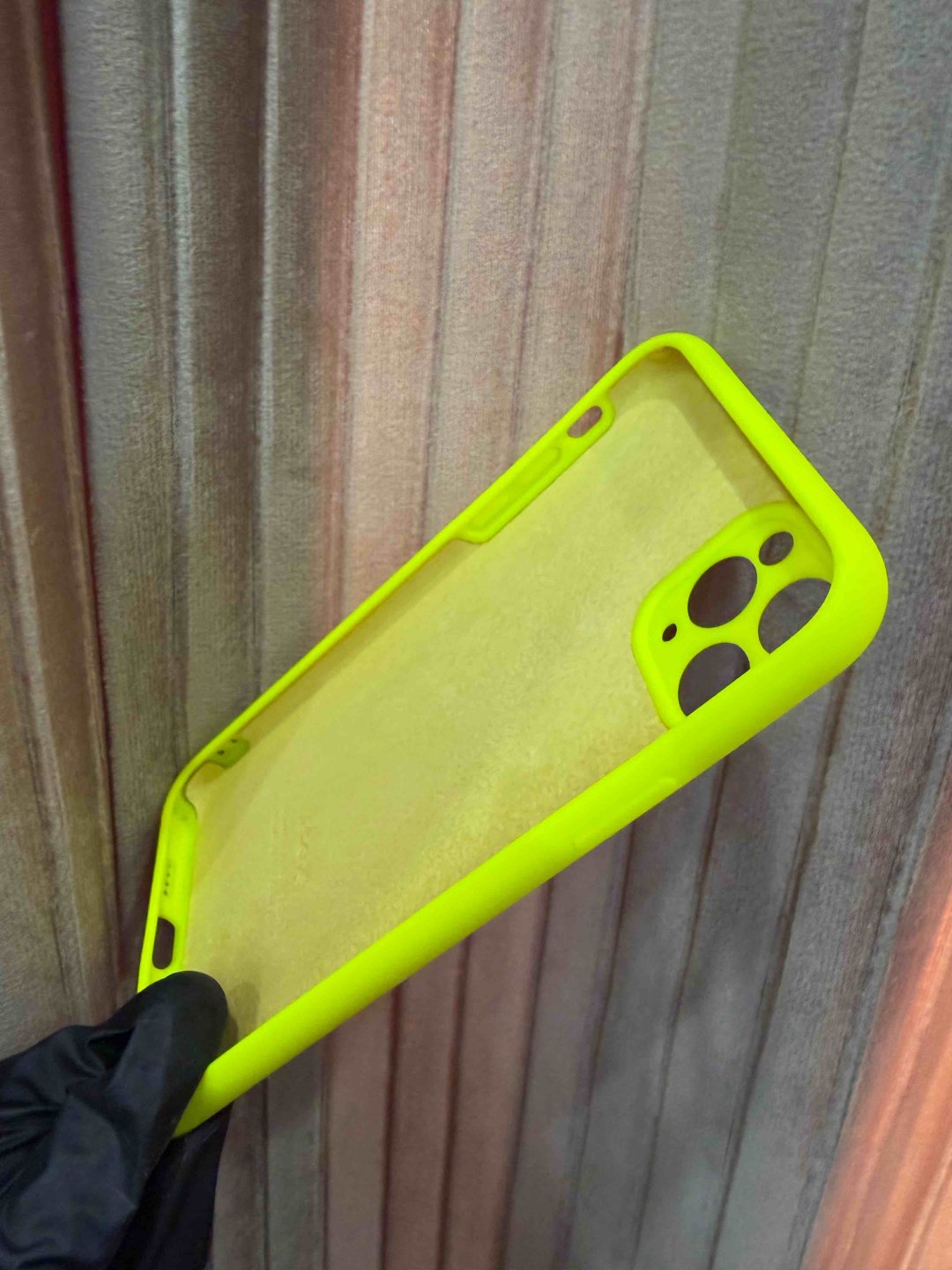 Чехол для Apple iPhone 11 Pro Max лимонный купить,550