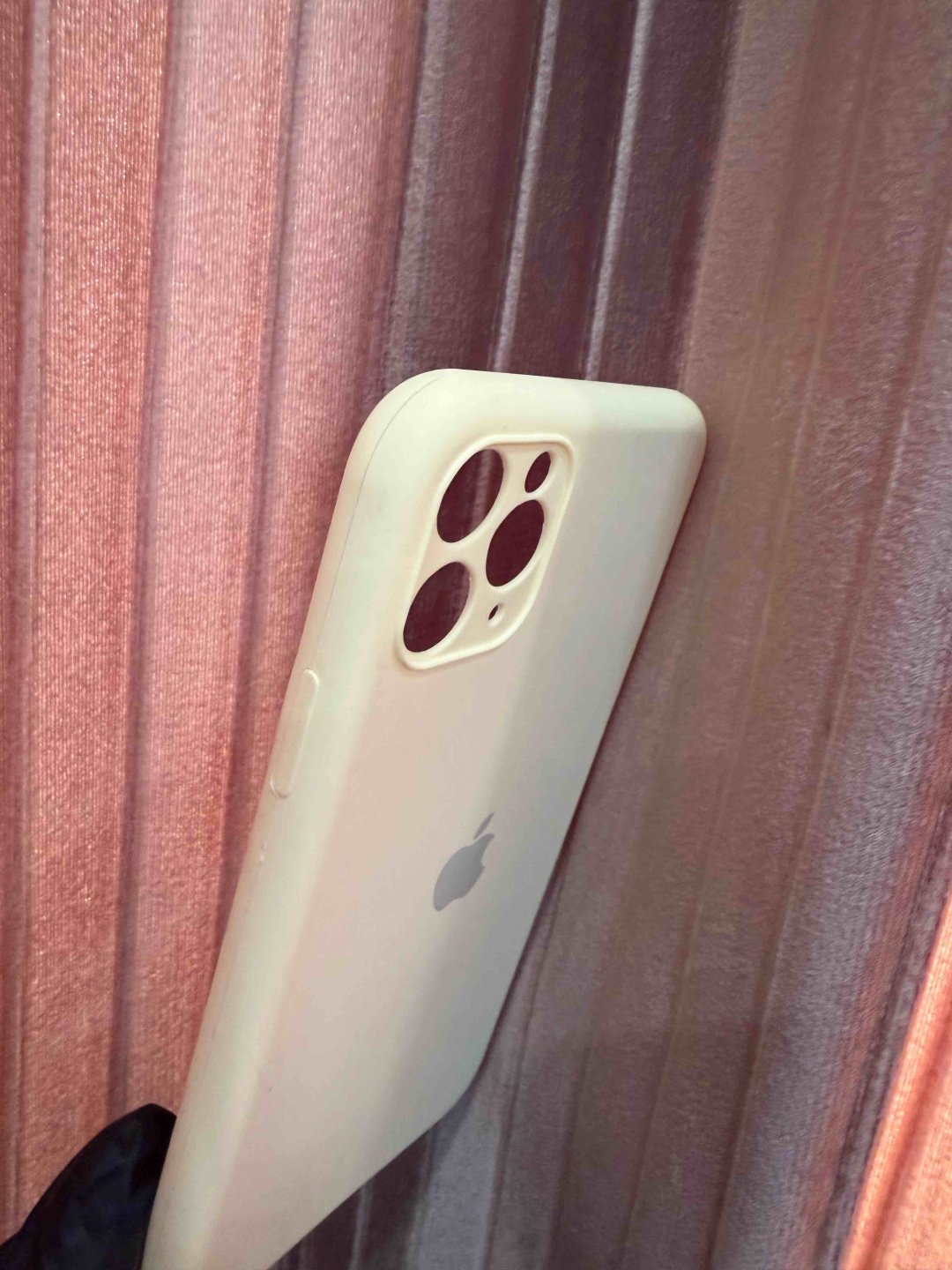 Чехол для Apple iPhone 11 Pro Max желтый купить,550