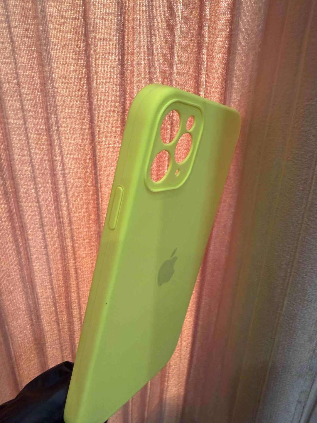 Чехол для Apple iPhone 11 Pro Max желтый купить,550