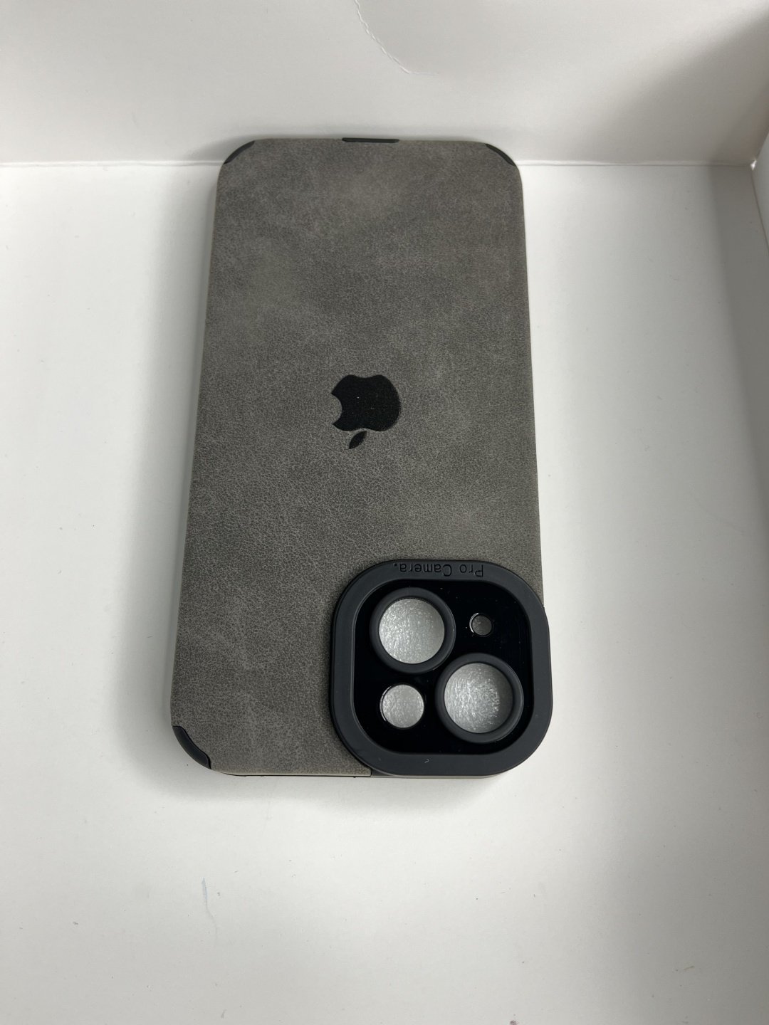 Чехол для Apple iPhone 13 серый купить,457