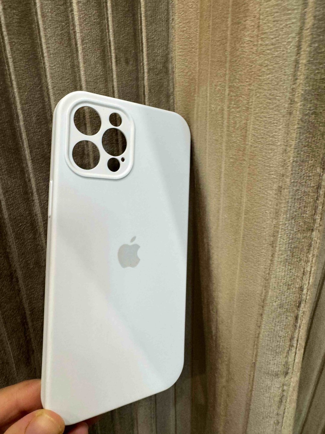 Чехол для Apple iPhone 12 Pro Max белый купить,550