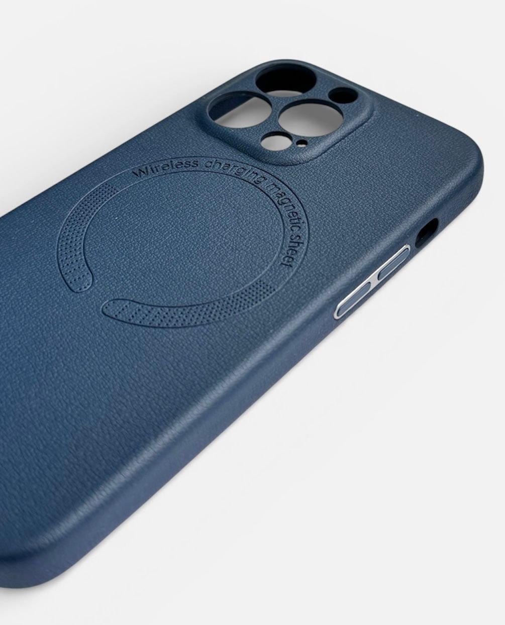 Чехол для Apple iPhone 13 Pro Max синий купить,2500