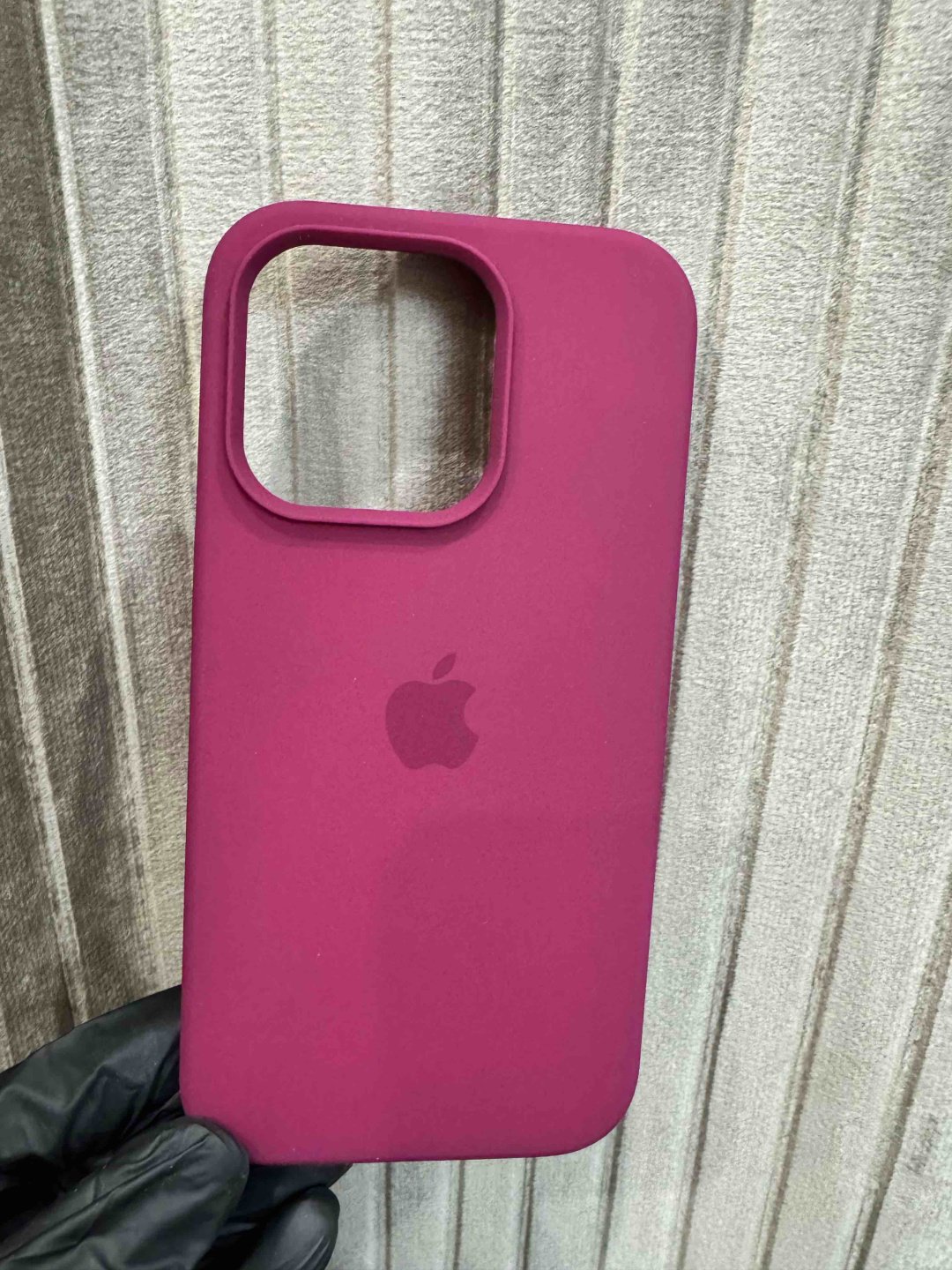 Чехол для Apple iPhone 14 Pro бордовый купить,970