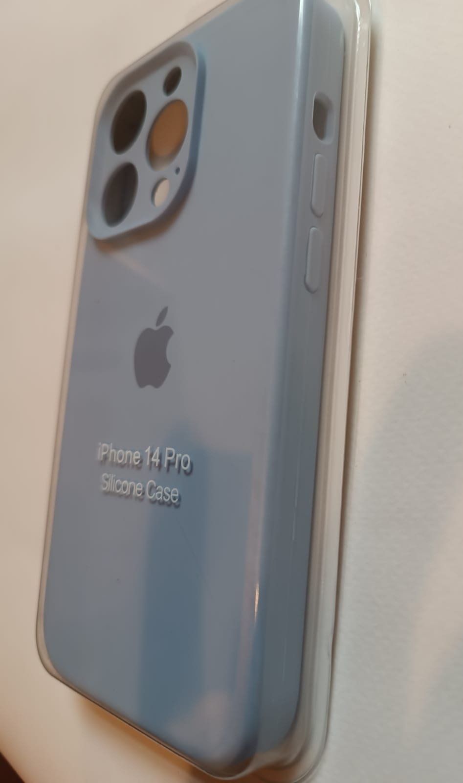 Чехол для Apple iPhone 14 Pro голубой купить,999