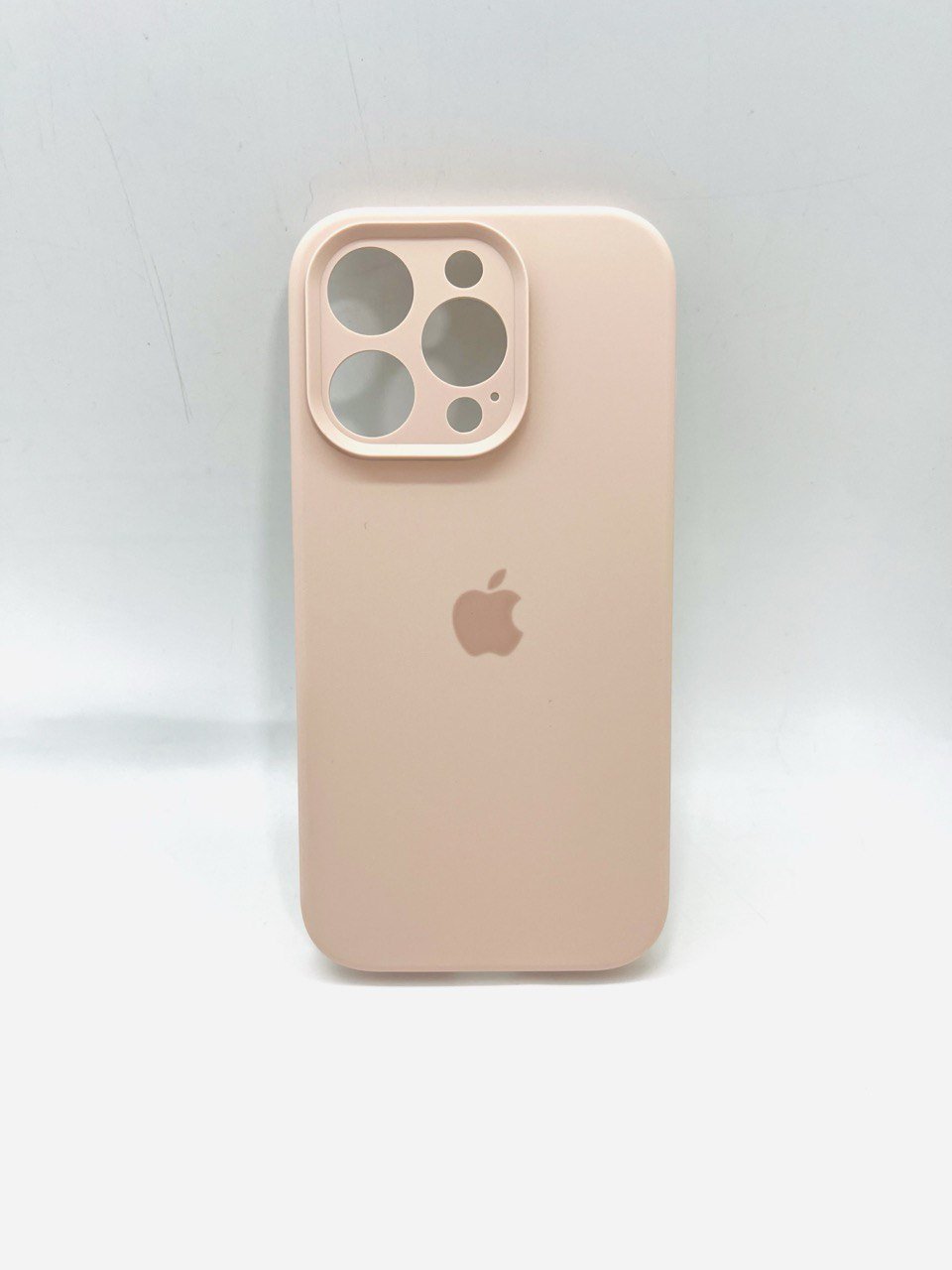 Чехол для Apple iPhone 15 Pro бежевый купить,1060