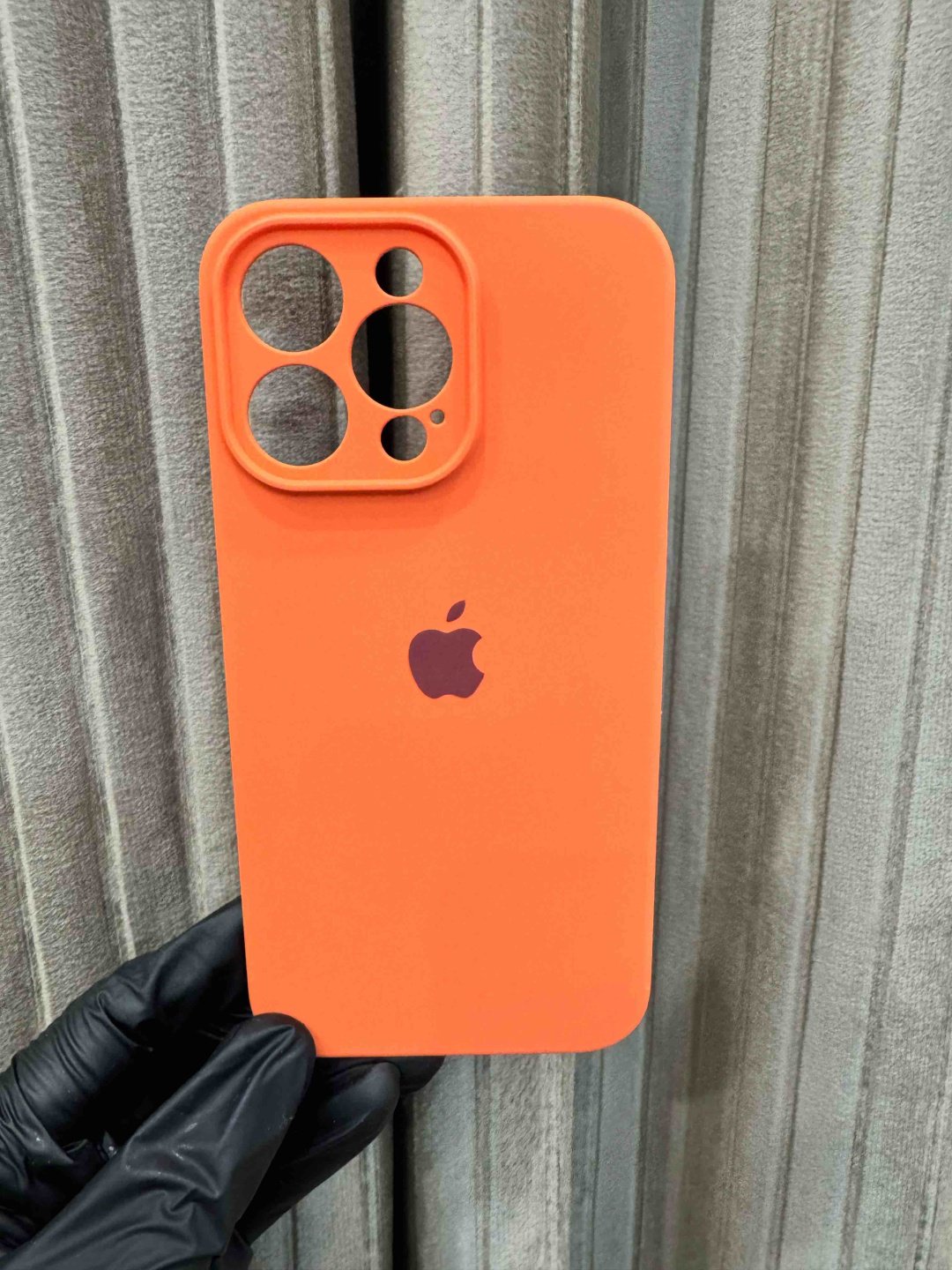 Чехол для Apple iPhone 15 Pro Max оранжевый купить,990